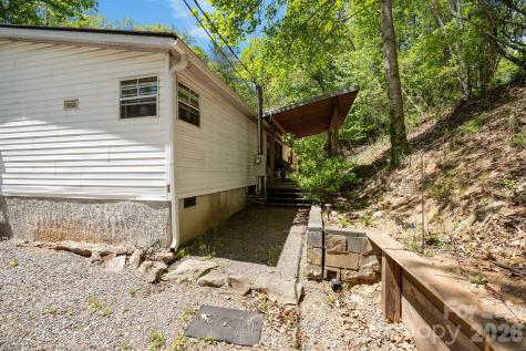25 Weaver Lane Black Mountain NC 28711