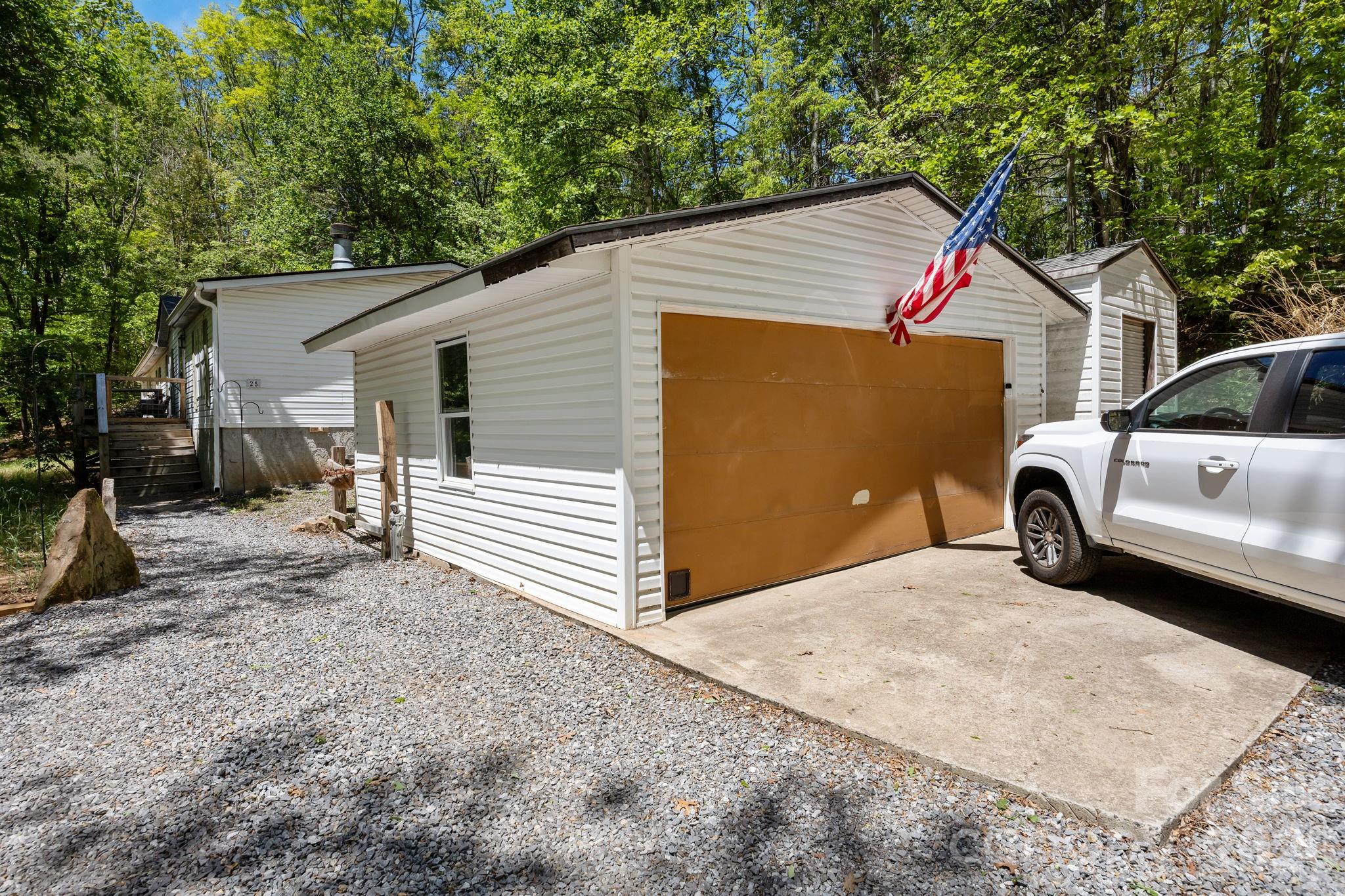 25 Weaver Lane Black Mountain NC 28711