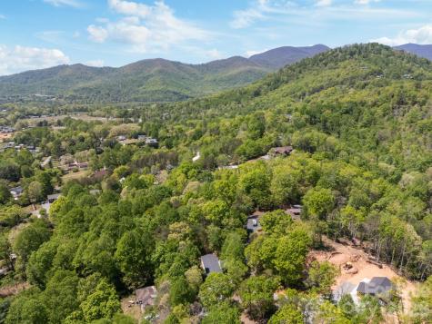 25 Weaver Lane Black Mountain NC 28711