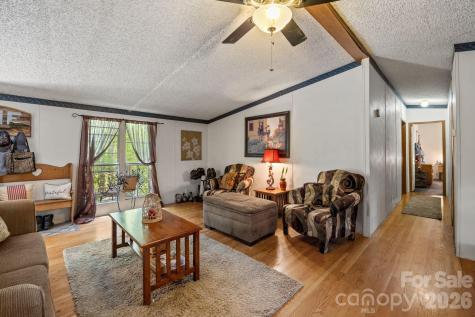 25 Weaver Lane Black Mountain NC 28711