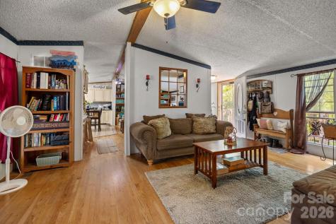 25 Weaver Lane Black Mountain NC 28711