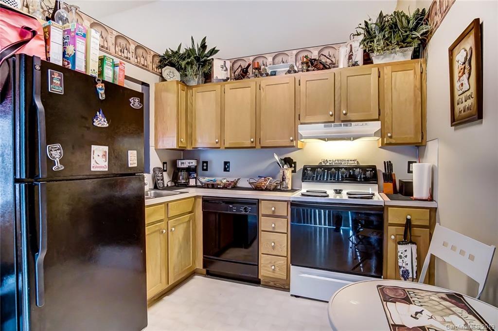 5217 Possum Trot Lane Charlotte NC 28215