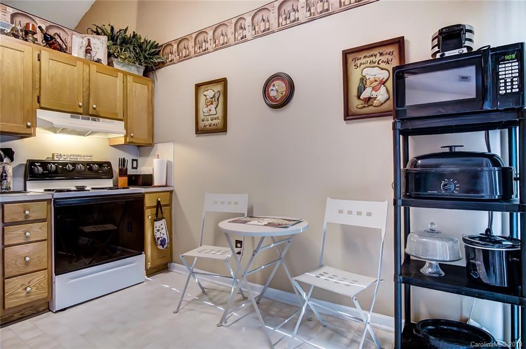 5217 Possum Trot Lane Charlotte NC 28215