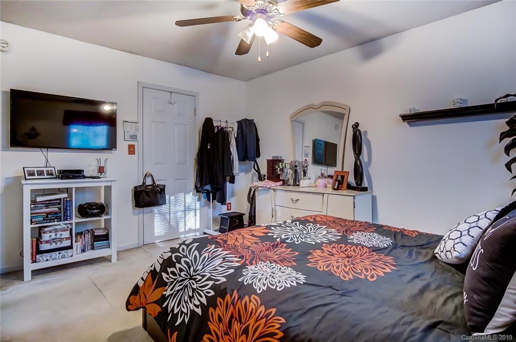 5217 Possum Trot Lane Charlotte NC 28215