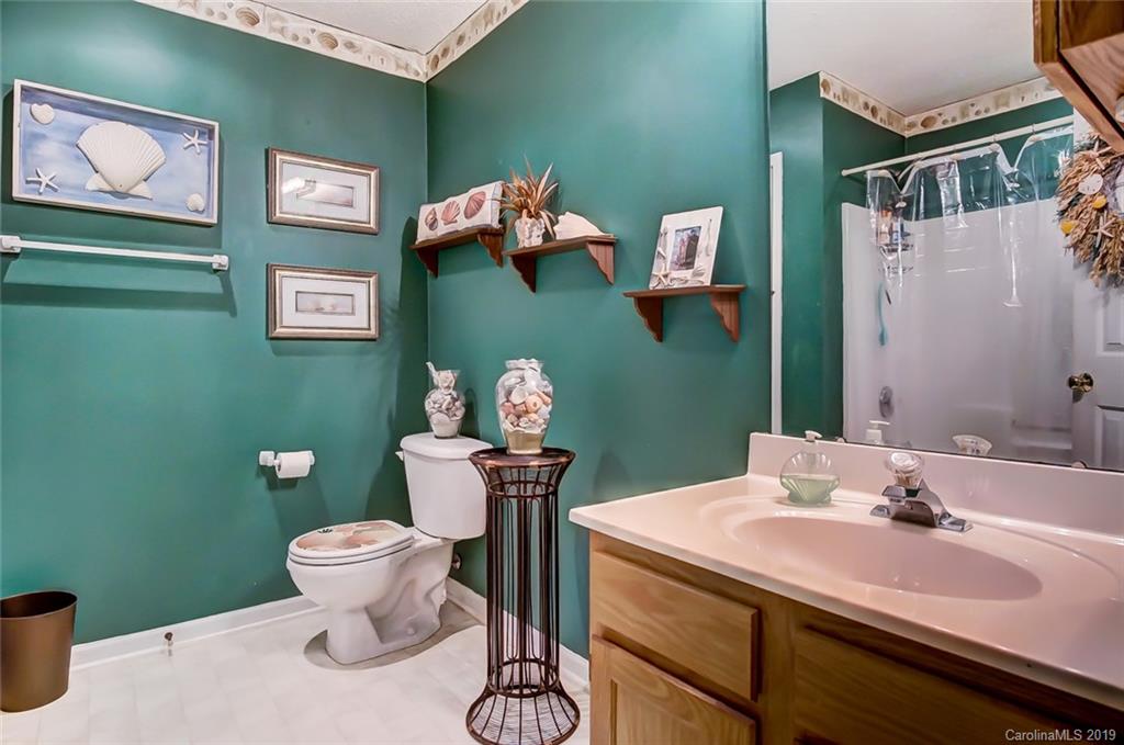 5217 Possum Trot Lane Charlotte NC 28215