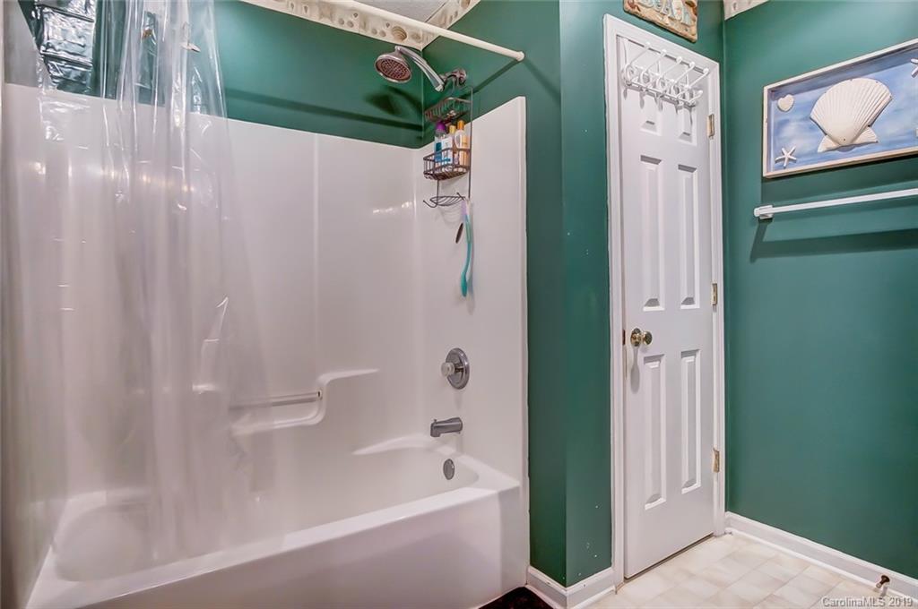 5217 Possum Trot Lane Charlotte NC 28215