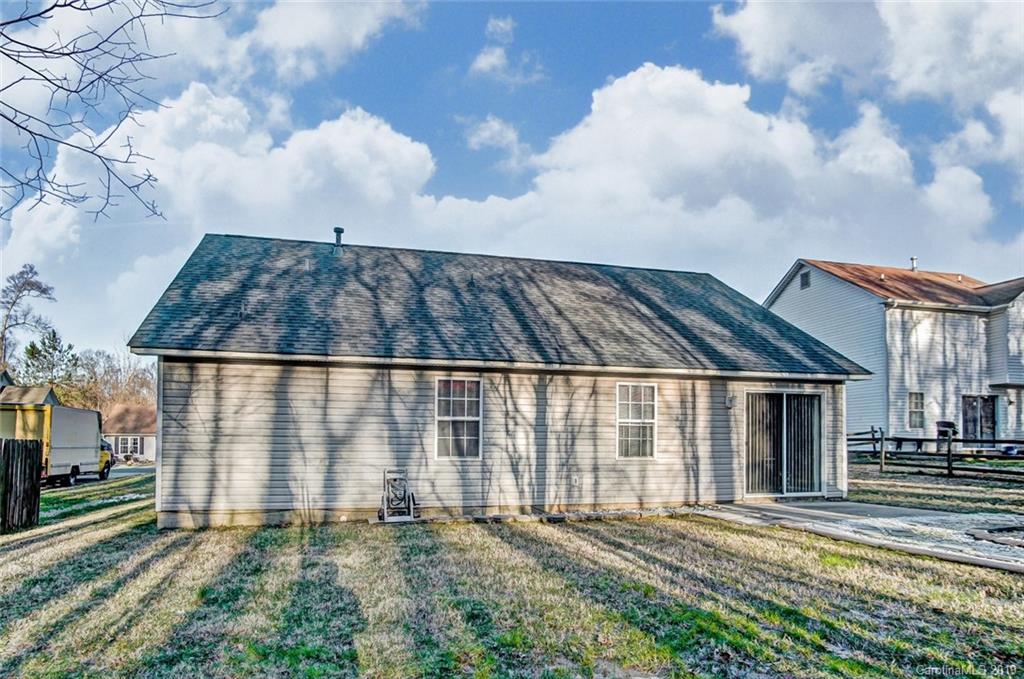 5217 Possum Trot Lane Charlotte NC 28215