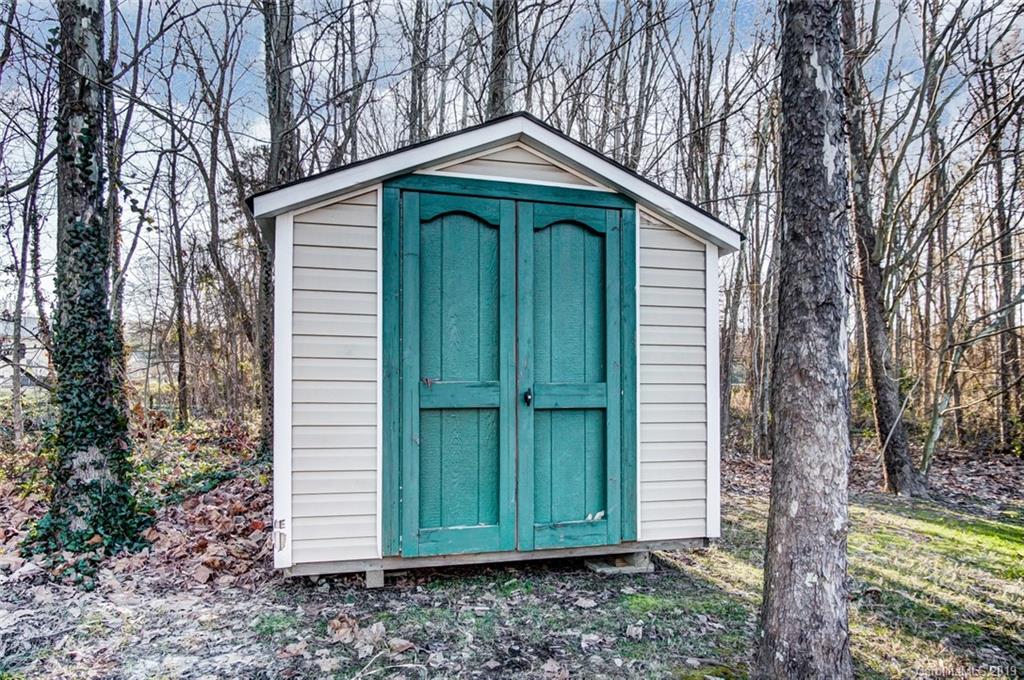5217 Possum Trot Lane Charlotte NC 28215