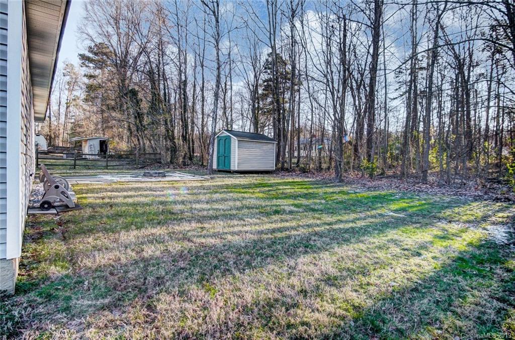 5217 Possum Trot Lane Charlotte NC 28215