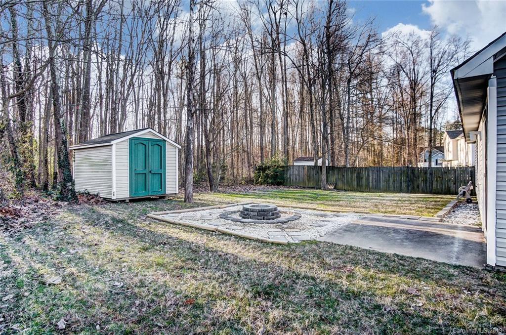 5217 Possum Trot Lane Charlotte NC 28215