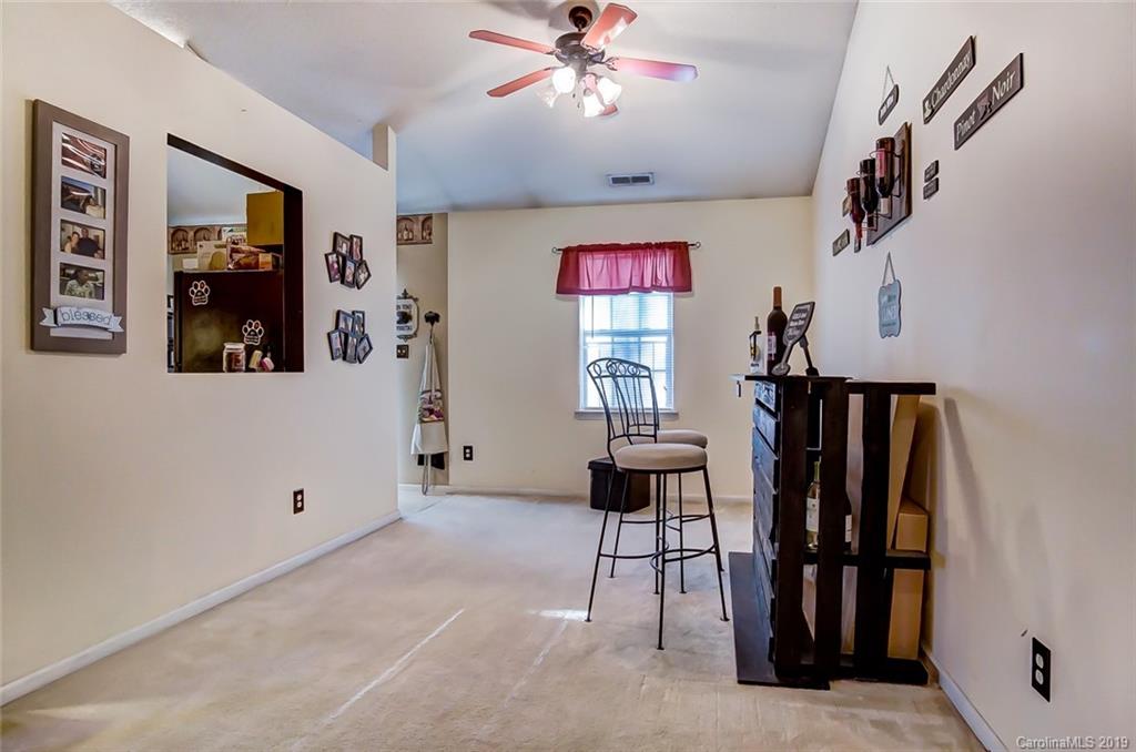 5217 Possum Trot Lane Charlotte NC 28215