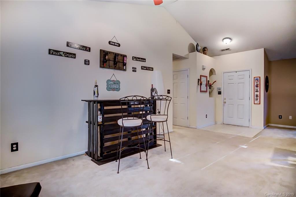 5217 Possum Trot Lane Charlotte NC 28215