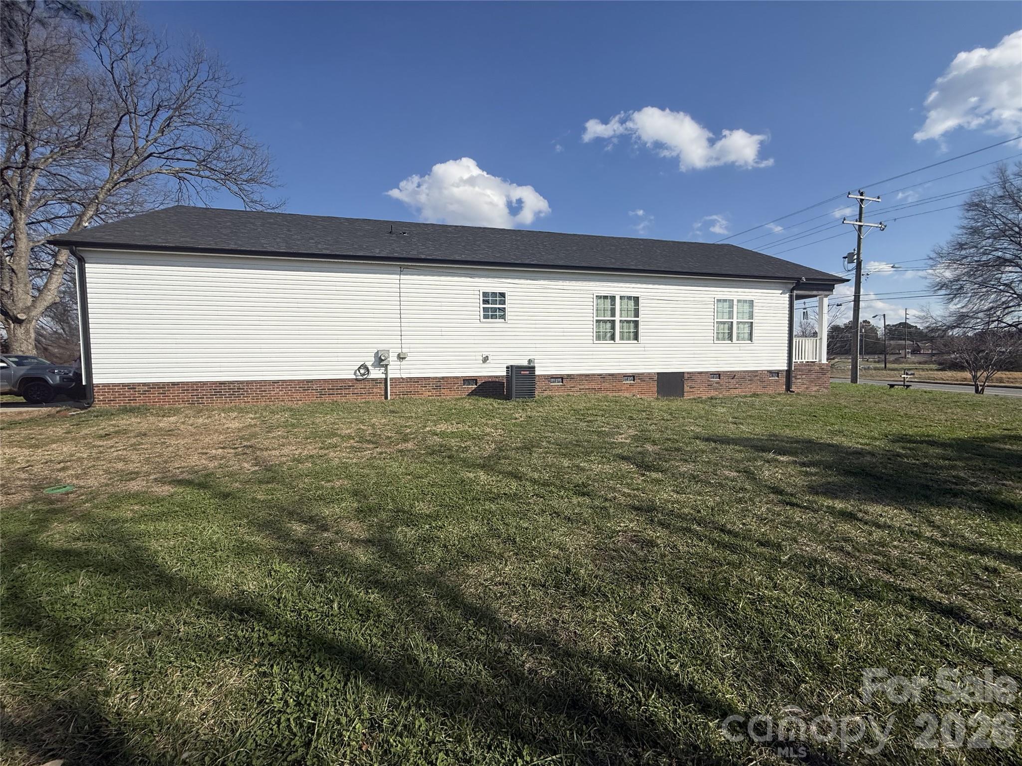 417 E Virginia Avenue Bessemer City NC 28016
