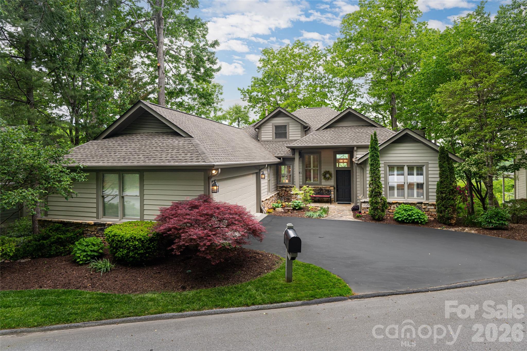 12 Spring Ridge Lane Hendersonville NC 28739