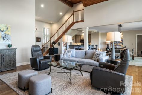 12 Spring Ridge Lane Hendersonville NC 28739