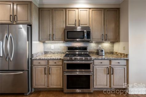12 Spring Ridge Lane Hendersonville NC 28739