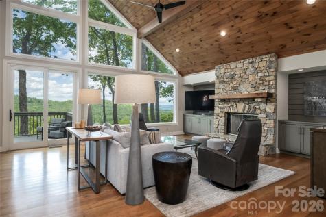 12 Spring Ridge Lane Hendersonville NC 28739