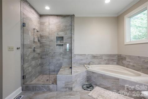12 Spring Ridge Lane Hendersonville NC 28739