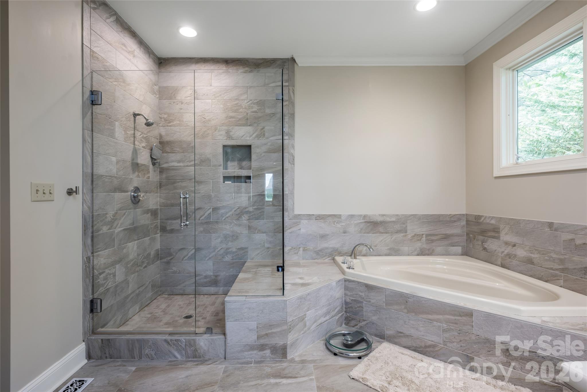 12 Spring Ridge Lane Hendersonville NC 28739