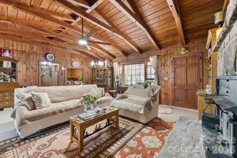3731 Dillard Road Highlands NC 28741