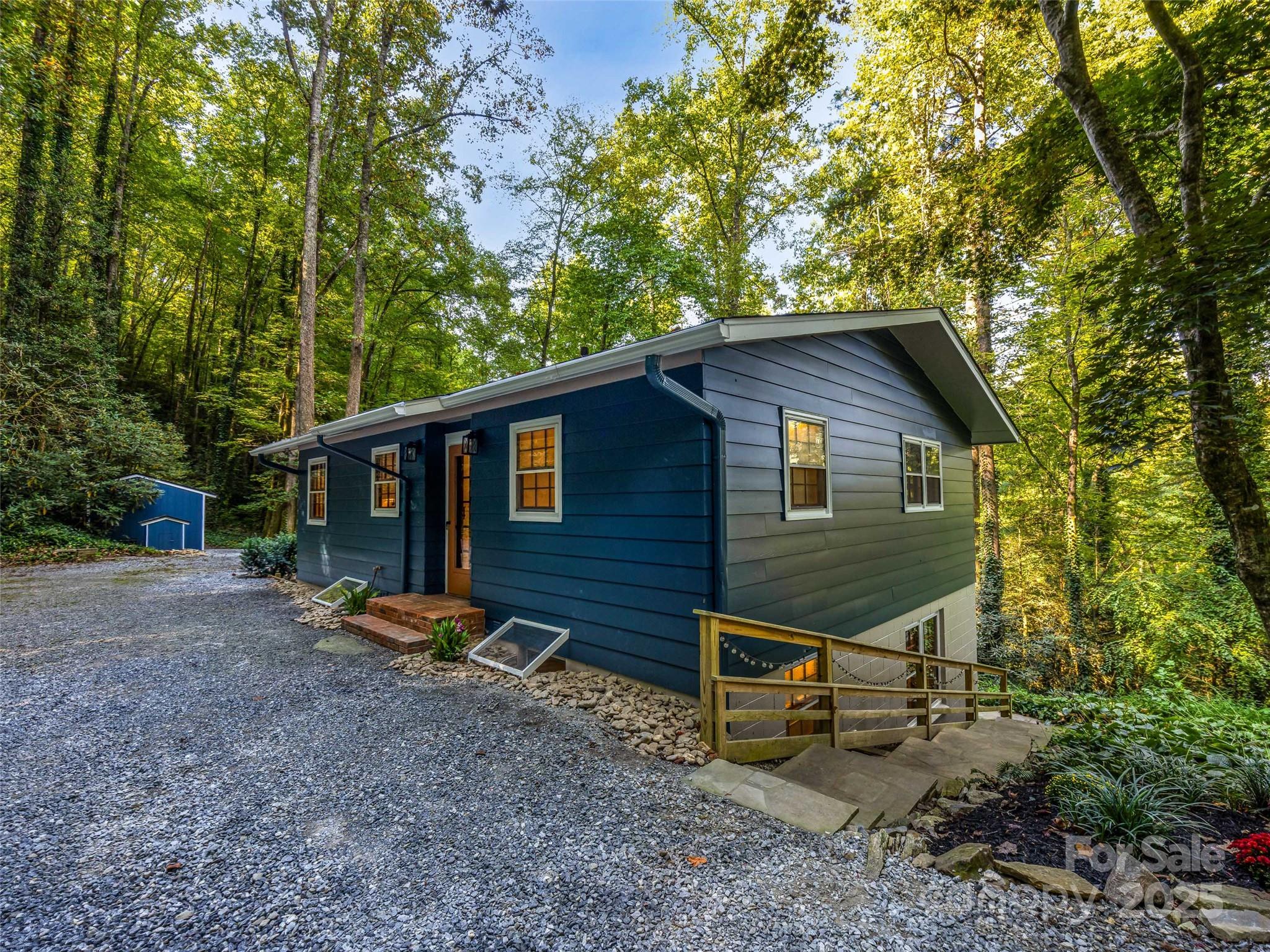 112 Top Of The Mountain Road Hendersonville NC 28739