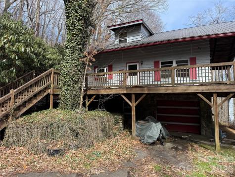 2085 Laurel Road N Maggie Valley NC 28751