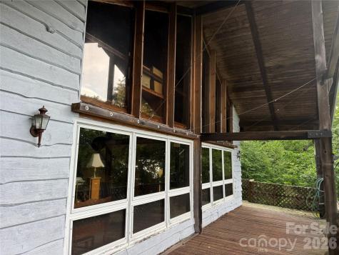 2085 Laurel Road N Maggie Valley NC 28751