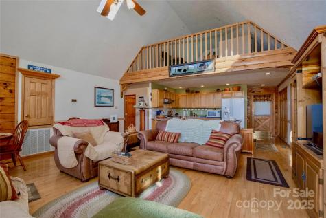 807 Pine Tree Road Spruce Pine NC 28777