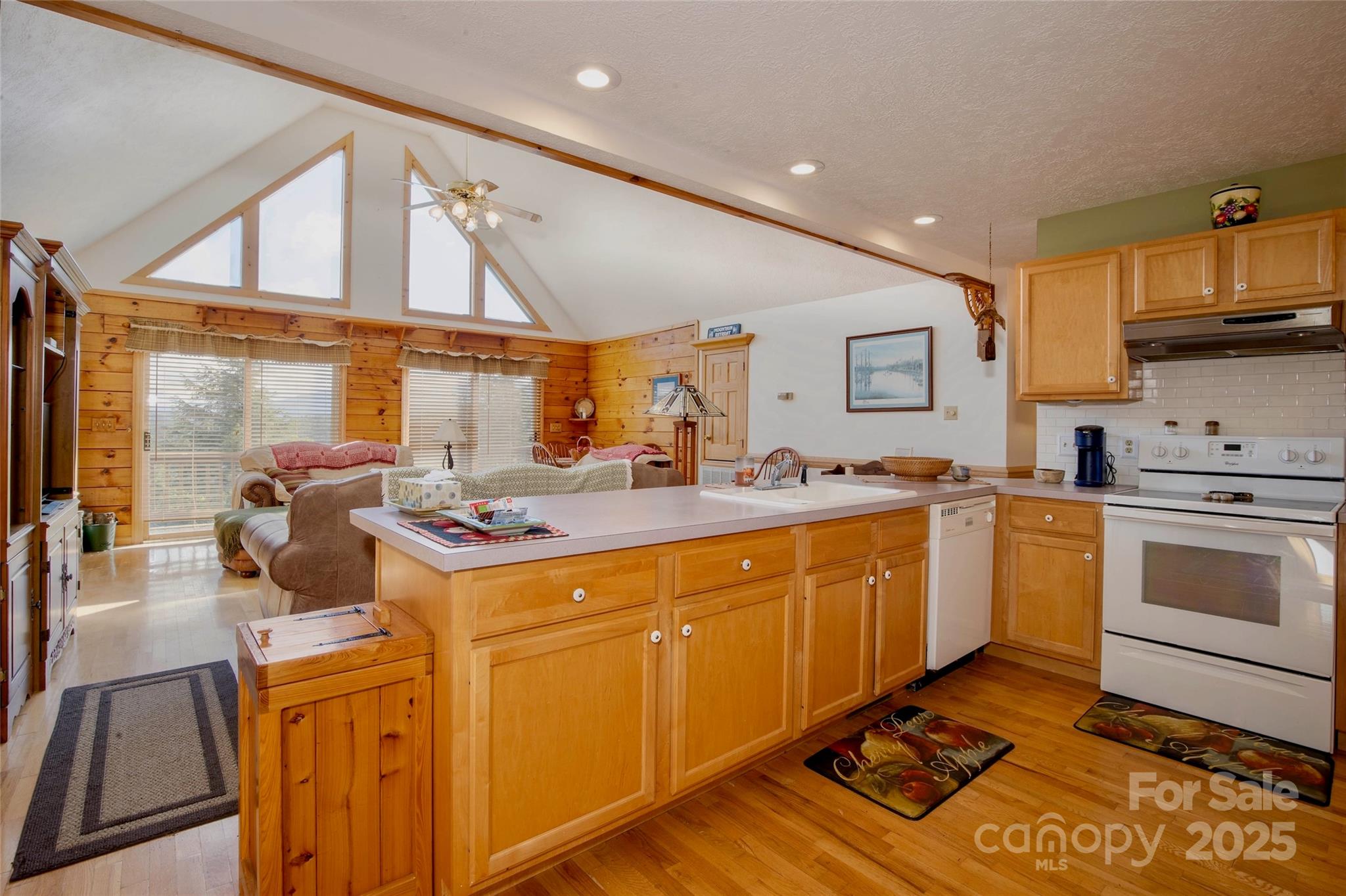 807 Pine Tree Road Spruce Pine NC 28777