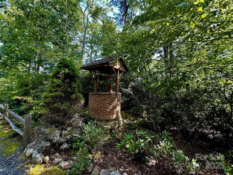 807 Pine Tree Road Spruce Pine NC 28777