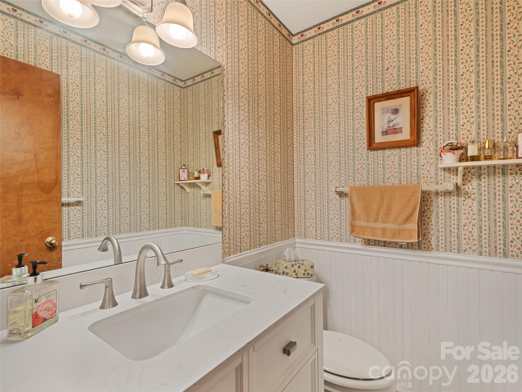 415 Treetop Lane Waynesville NC 28785