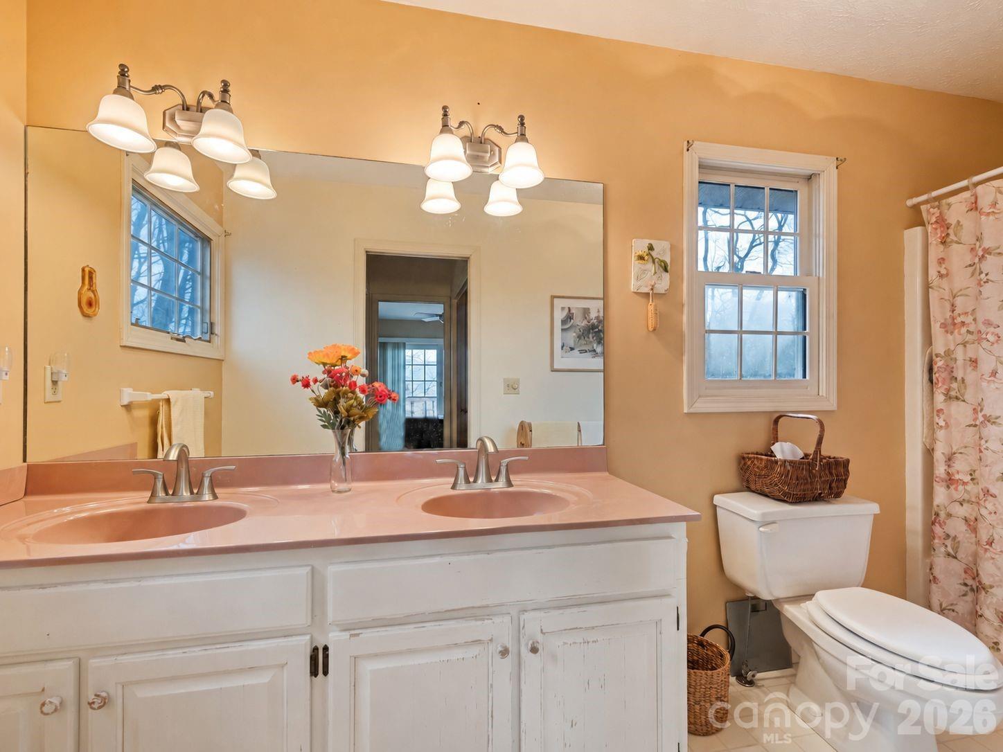 415 Treetop Lane Waynesville NC 28785