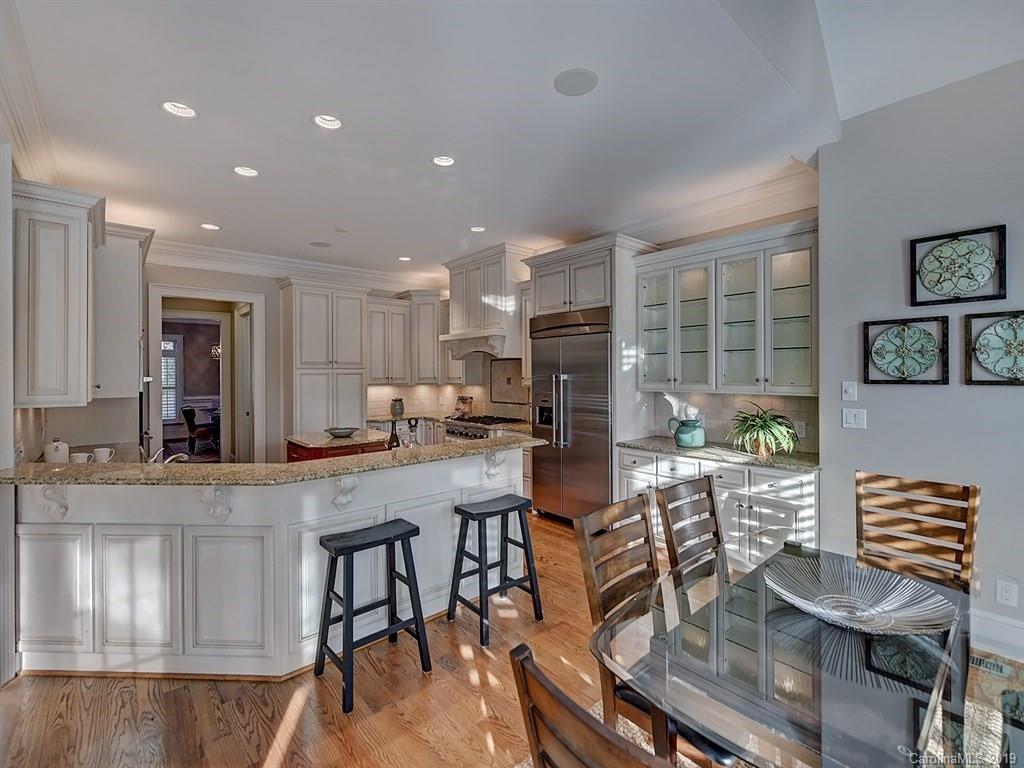 201 Ridgewood Avenue Charlotte NC 28209