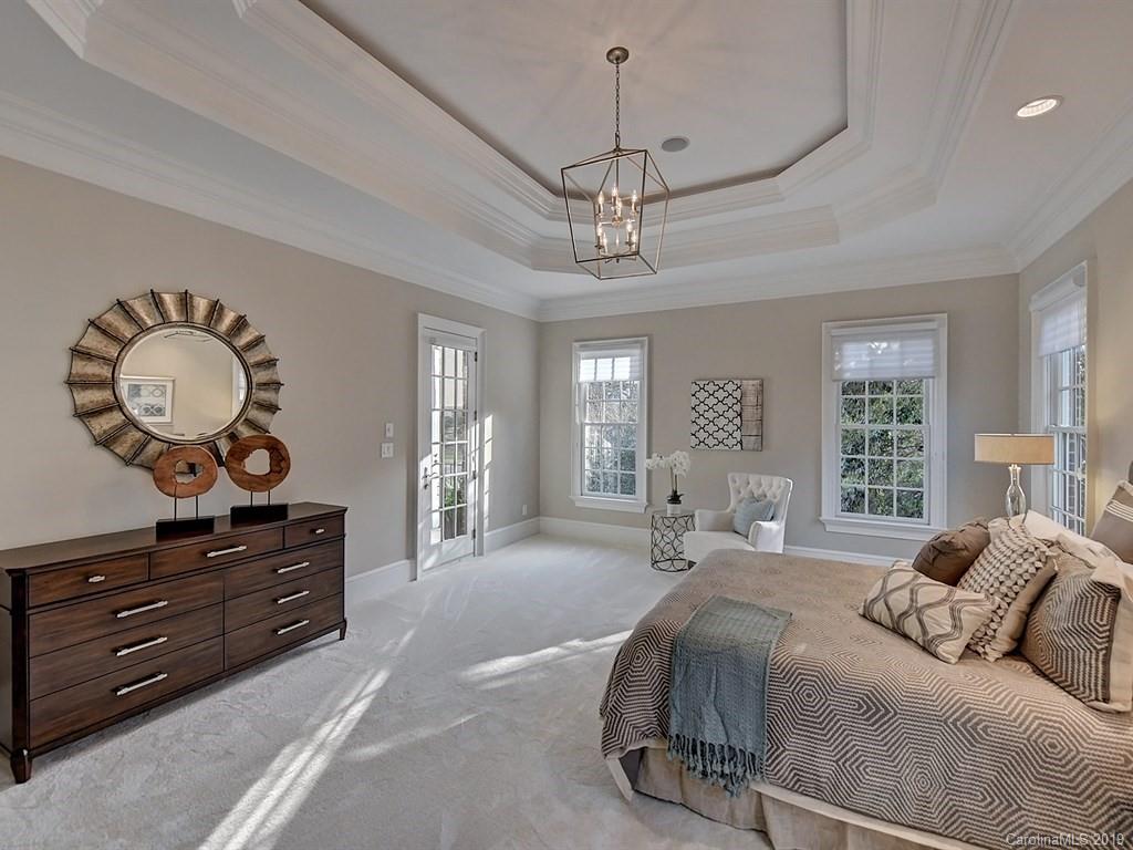 201 Ridgewood Avenue Charlotte NC 28209