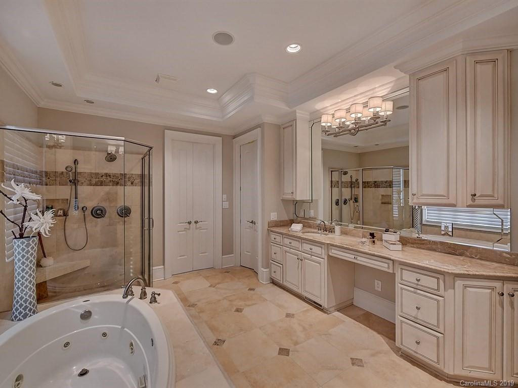 201 Ridgewood Avenue Charlotte NC 28209