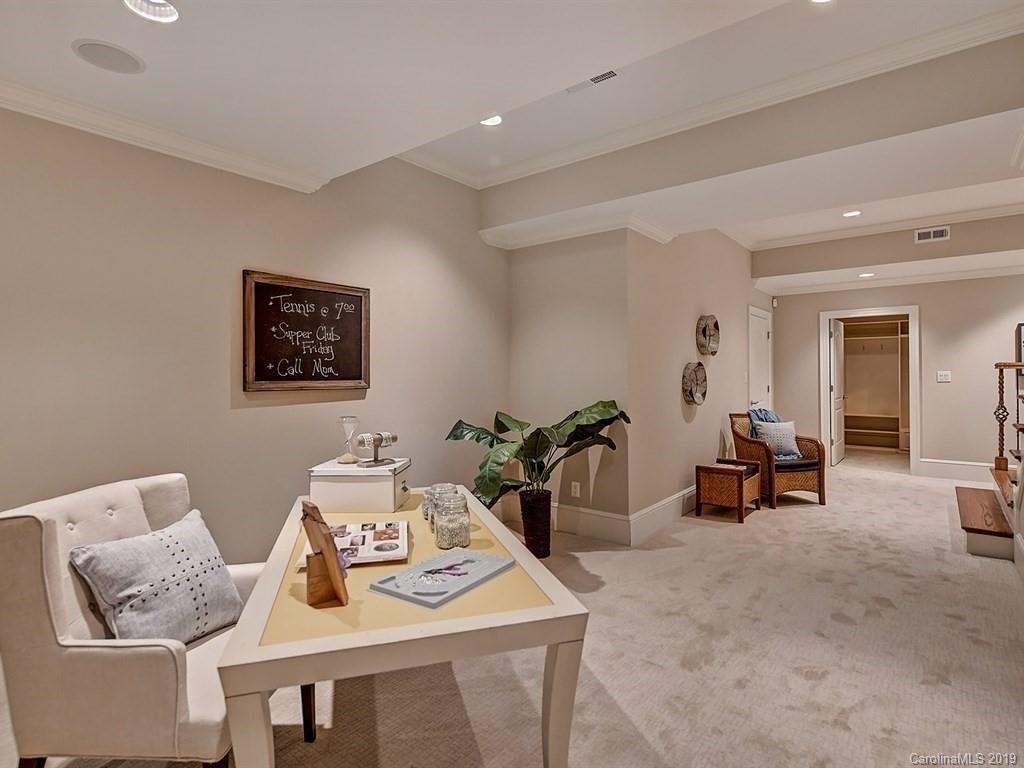 201 Ridgewood Avenue Charlotte NC 28209