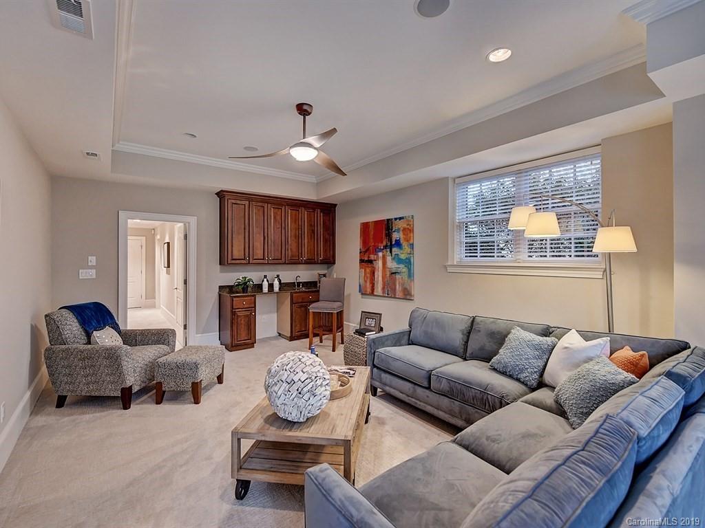 201 Ridgewood Avenue Charlotte NC 28209
