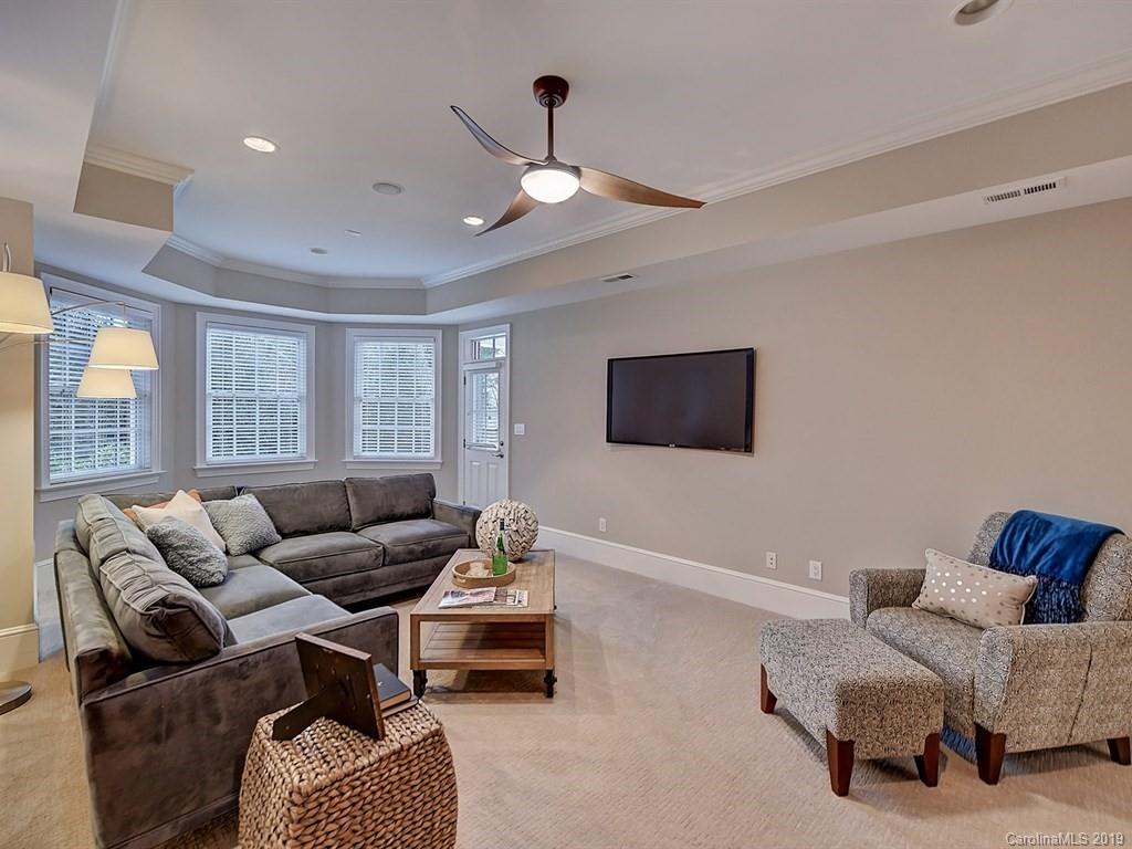201 Ridgewood Avenue Charlotte NC 28209
