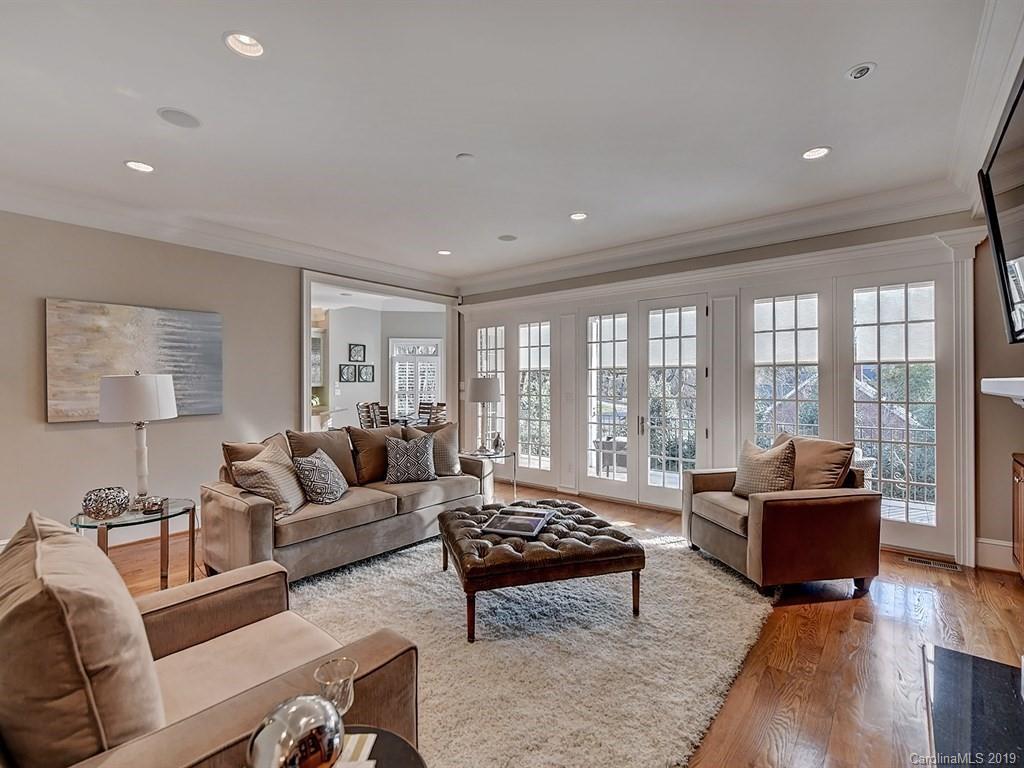 201 Ridgewood Avenue Charlotte NC 28209