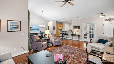 2820 Summer Valley Court Charlotte NC 28269