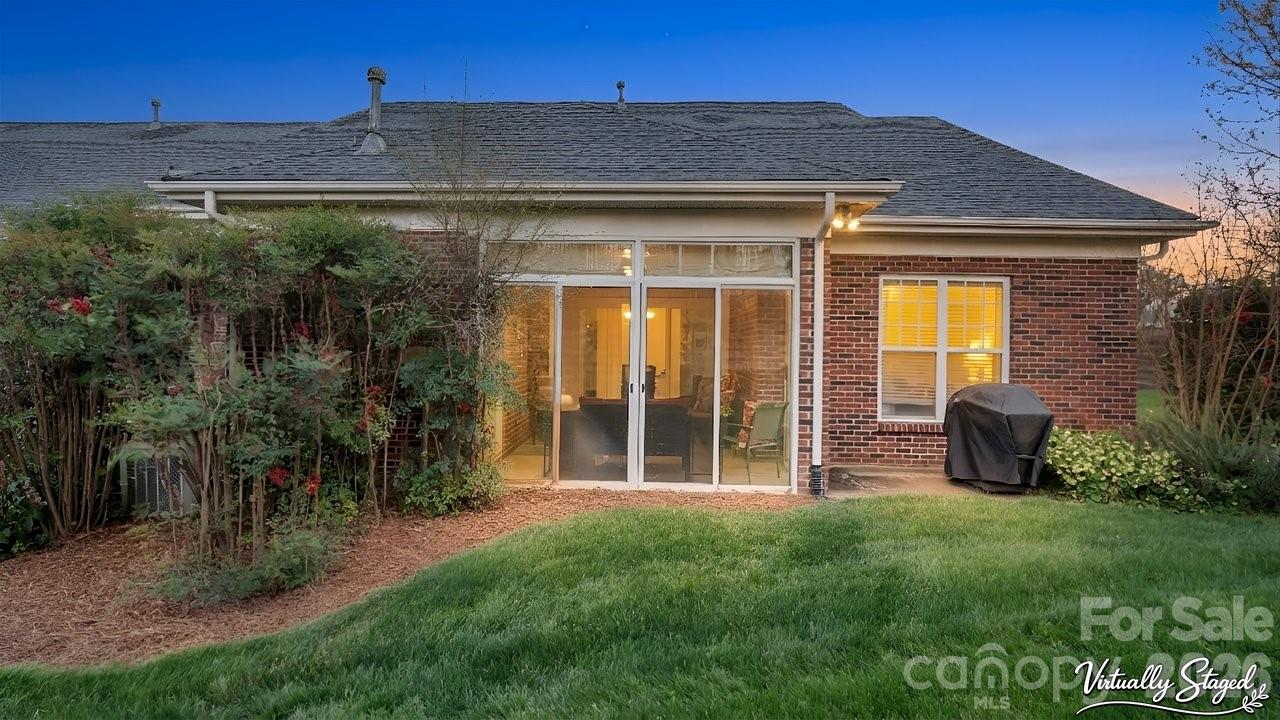 2820 Summer Valley Court Charlotte NC 28269