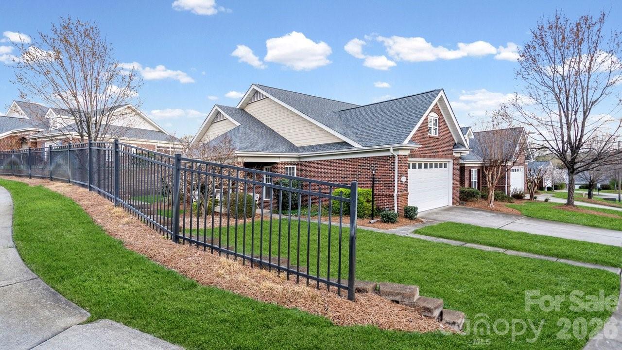 2820 Summer Valley Court Charlotte NC 28269