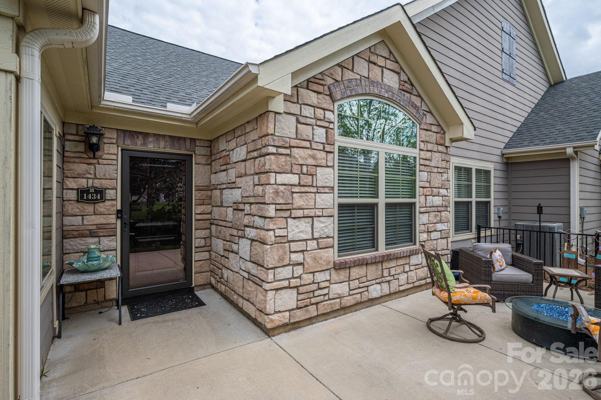 1434 Somersby Circle Gastonia NC 28054
