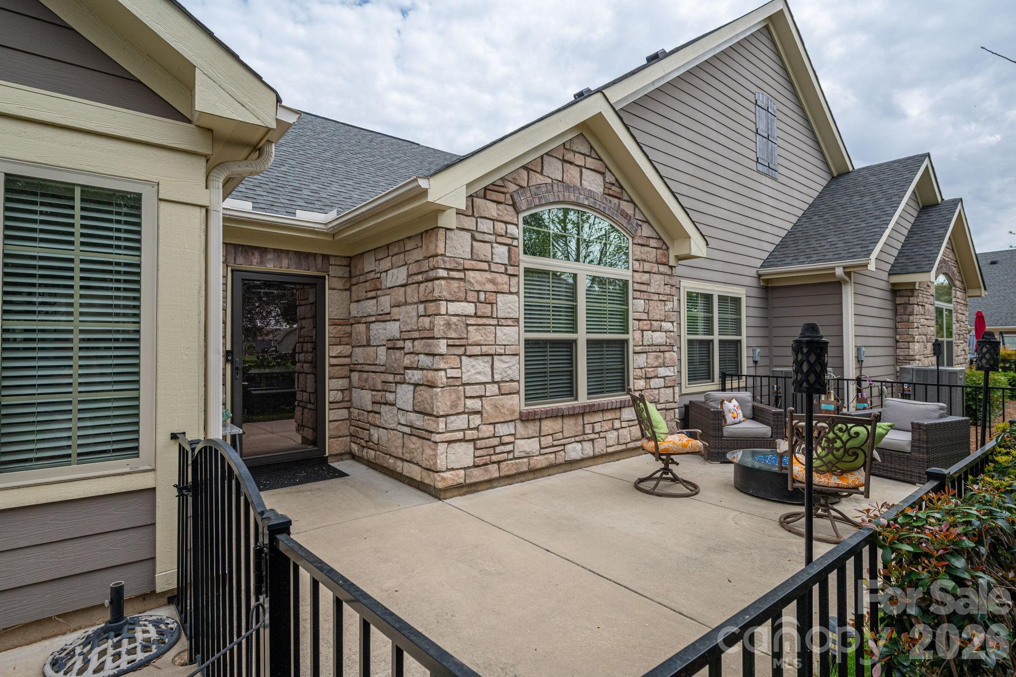 1434 Somersby Circle Gastonia NC 28054