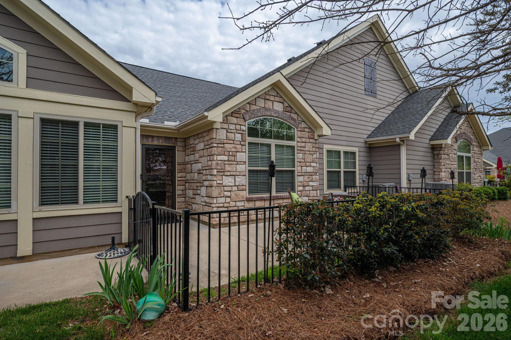 1434 Somersby Circle Gastonia NC 28054