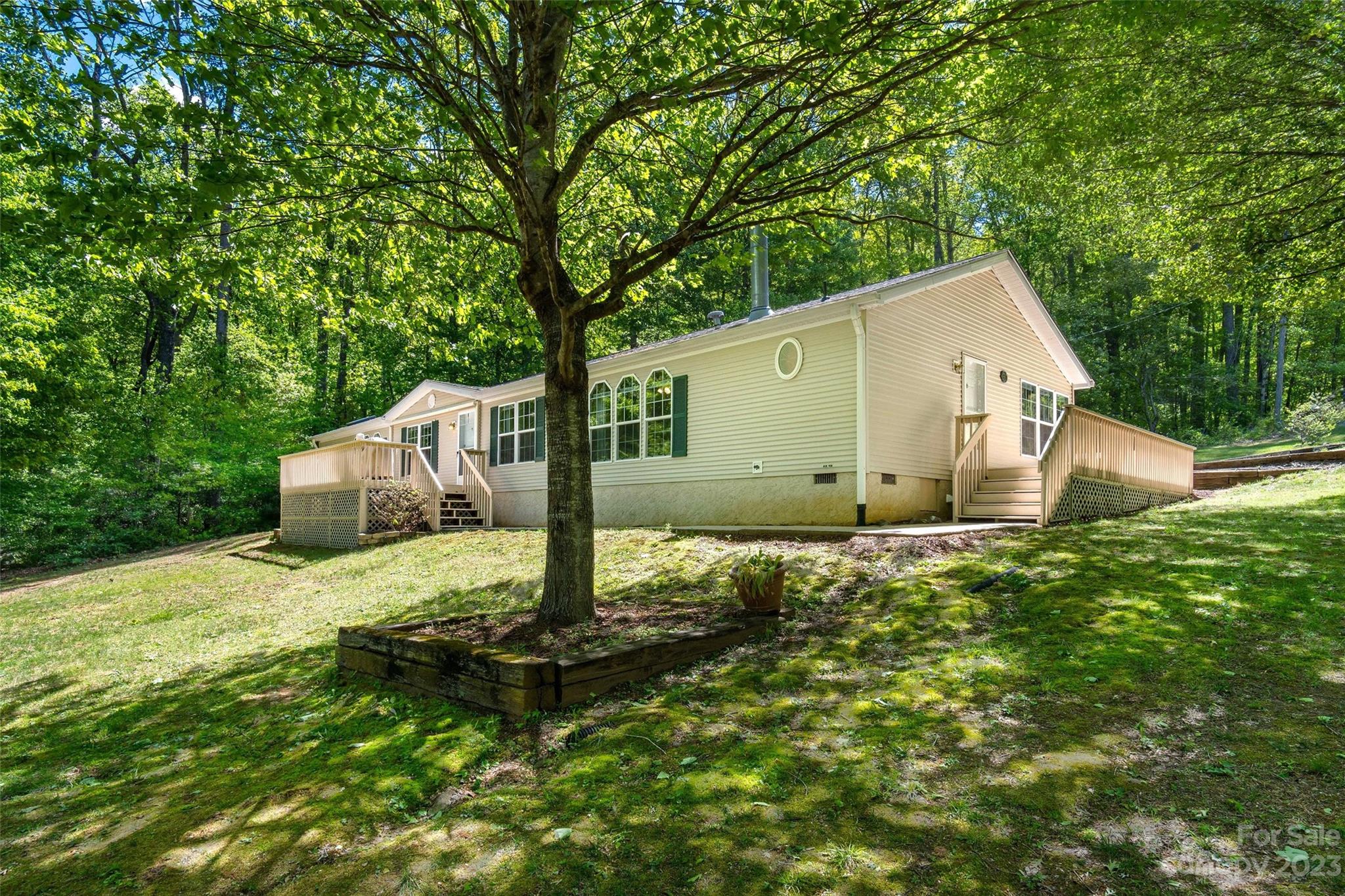 90 Oneil Circle Swannanoa NC 28778