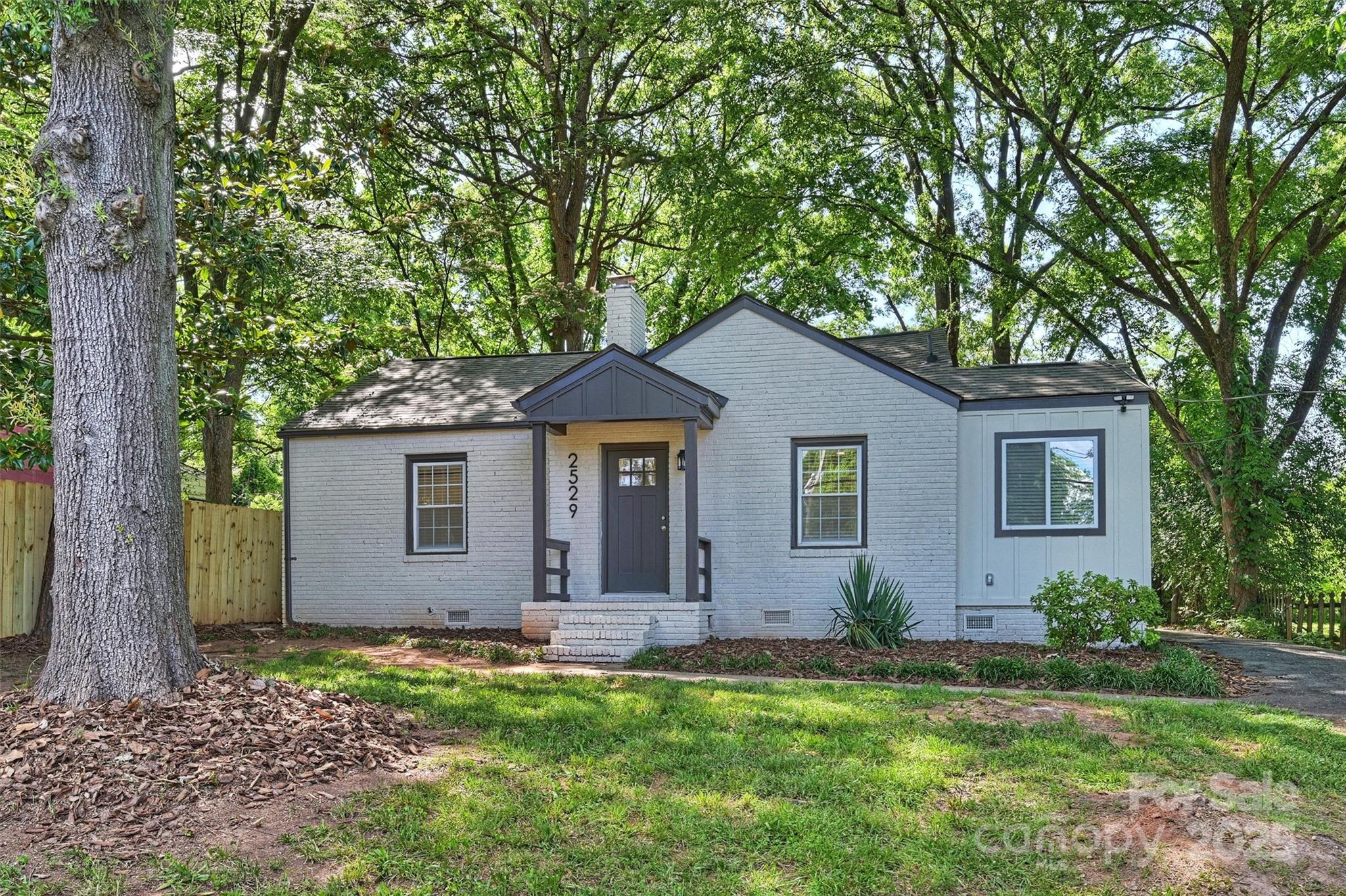2529 Grimes Street Charlotte NC 28206