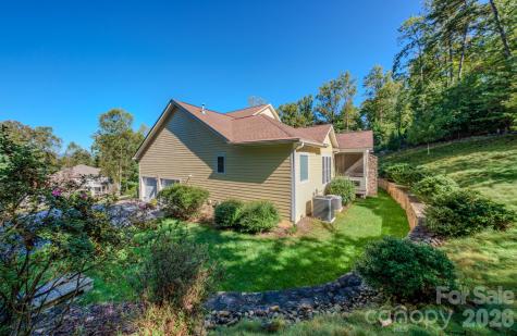 16 La Rue Court Biltmore Lake NC 28715