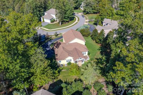 16 La Rue Court Biltmore Lake NC 28715