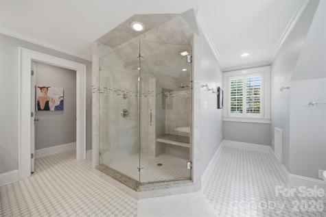 1013 14th Avenue Drive NW Hickory NC 28601